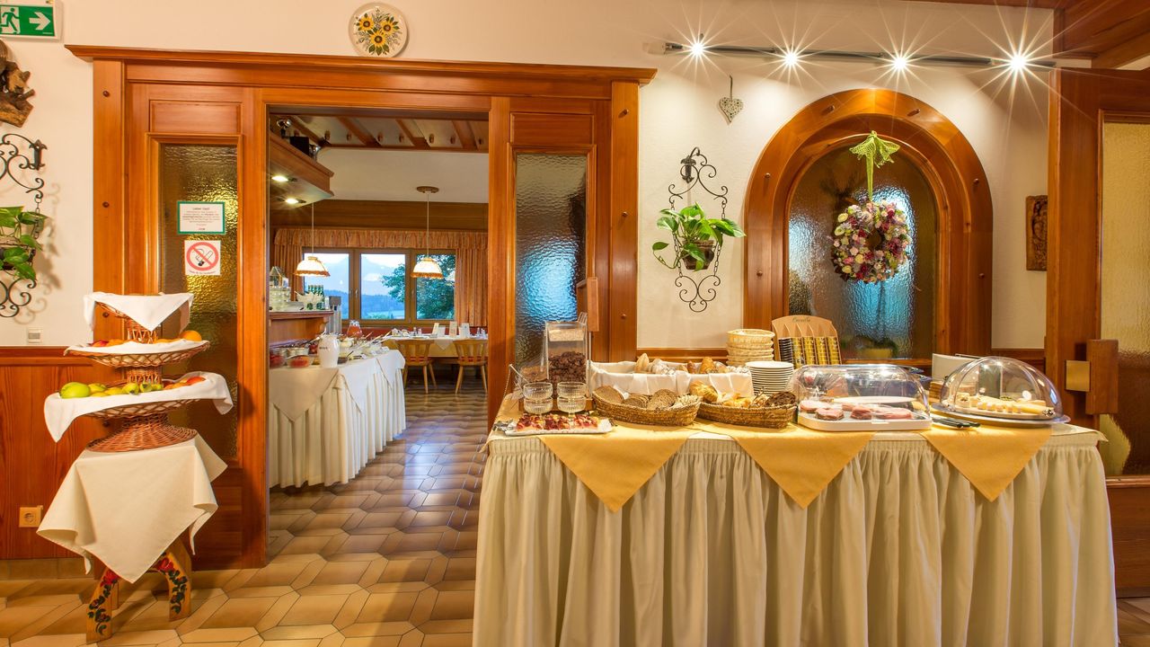 Buffet kleiner Buffet kleiner